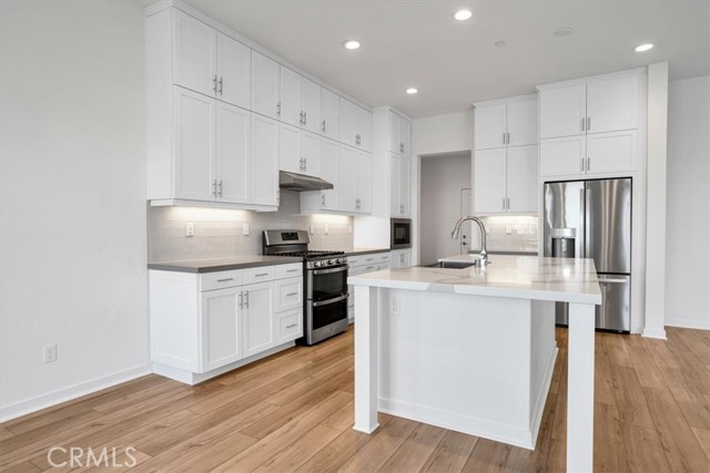 18150 Tableau Way, Saugus CA: https://media.crmls.org/medias/4216406e-ee4b-4999-9382-ad518389f5b6.jpg