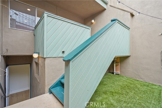Detail Gallery Image 46 of 55 For 1112 Beryl St #15,  Redondo Beach,  CA 90277 - 2 Beds | 2/1 Baths