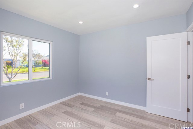 2 Bed Home for Sale in Sun Valley, California