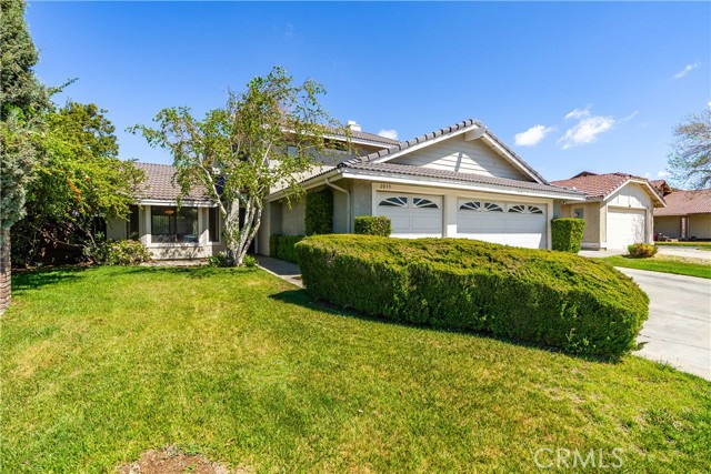 Detail Gallery Image 2 of 33 For 2859 W Avenue J9, Lancaster,  CA 93536 - 3 Beds | 3 Baths