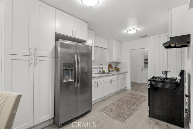7228 Jamieson Avenue, Reseda CA: https://media.crmls.org/medias/421690b9-5e8f-44d0-bad8-ed1fb5abed32.jpg