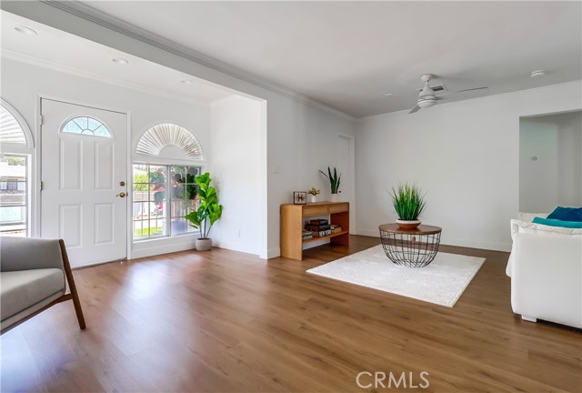 Detail Gallery Image 18 of 39 For 12506 Emelita St, Valley Village,  CA 91607 - 2 Beds | 2 Baths