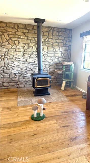 Detail Gallery Image 14 of 25 For 984 Pinon Rd, Pinon Hills,  CA 92372 - 3 Beds | 2/1 Baths