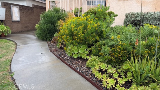 Detail Gallery Image 29 of 31 For 20807 Elaine Ave #4,  Lakewood,  CA 90715 - 3 Beds | 3 Baths