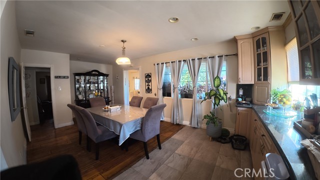 Detail Gallery Image 14 of 31 For 1339 Highland Ave, Glendale,  CA 91202 - 3 Beds | 2 Baths