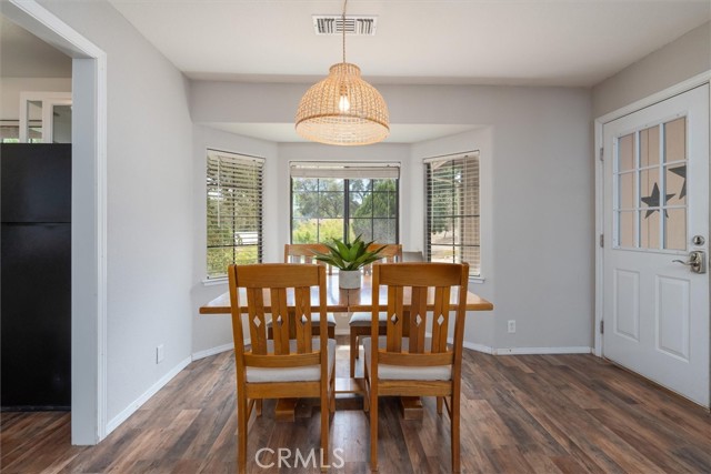 29280 Glacier Drive, Coarsegold CA: https://media.crmls.org/medias/4218737f-8bc3-4d37-8ada-ce4fd61357bd.jpg