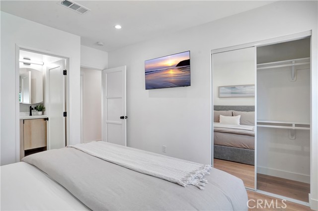 Detail Gallery Image 20 of 30 For 6438 Lindley Ave, Reseda,  CA 91335 - 3 Beds | 2 Baths