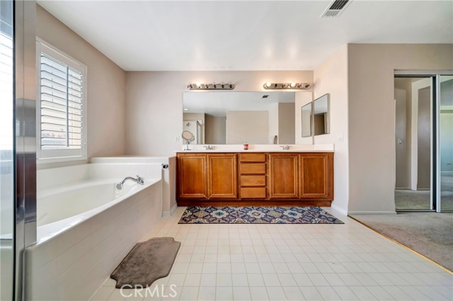 Detail Gallery Image 44 of 56 For 1791 Hideaway Pl, Palmdale,  CA 93551 - 3 Beds | 3 Baths