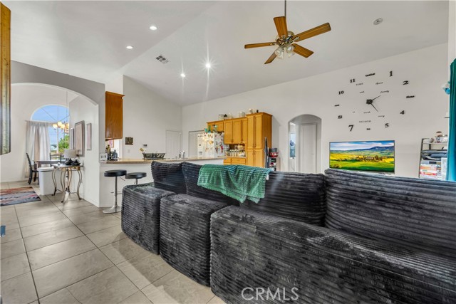 Detail Gallery Image 12 of 35 For 8412 Jimson Ave, California City,  CA 93505 - 3 Beds | 2 Baths