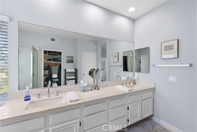26 Hawksmoor, Aliso Viejo CA: https://media.crmls.org/medias/421b72bf-d5cd-425a-bbd7-56bcc38b9aa5.jpg