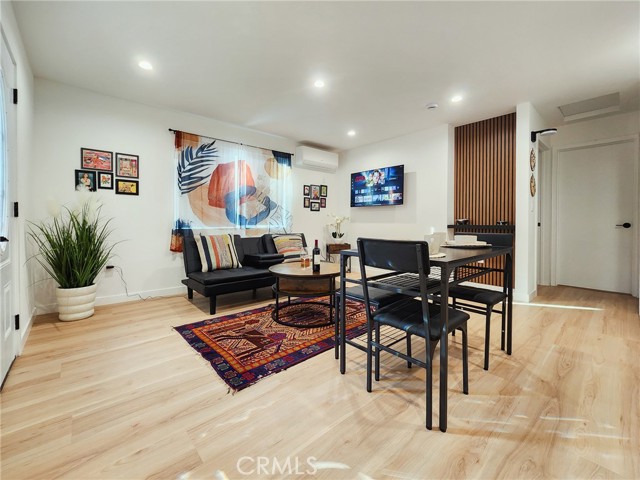 Front Image Thumbnail for CRSR25273555