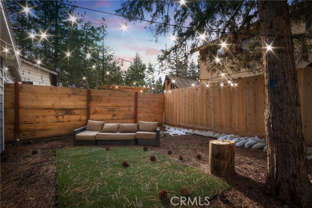 906 W Aeroplane Boulevard, Big Bear City CA: https://media.crmls.org/medias/421fe527-48bc-4e94-a047-123e0acf3ed0.jpg