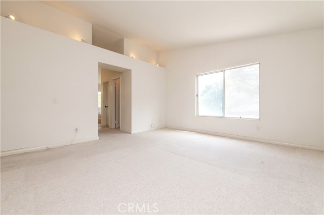 1024 S. Hanlon Way, Anaheim Hills CA: https://media.crmls.org/medias/422094ac-ee7e-4b18-b84f-1642298adb12.jpg