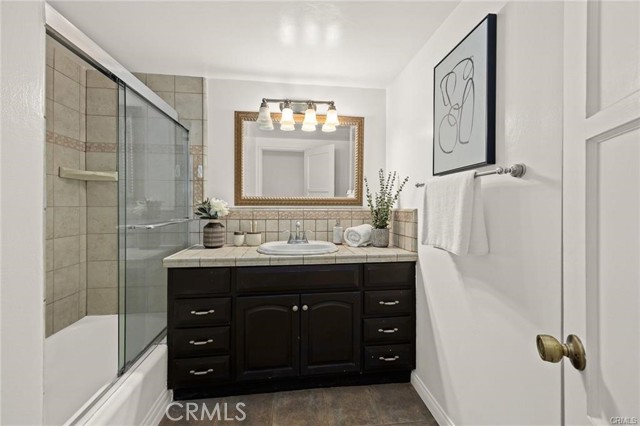 131 Woodruff Place, Arcadia CA: https://media.crmls.org/medias/4220bb3c-cd04-4482-bea6-cfc035289efc.jpg