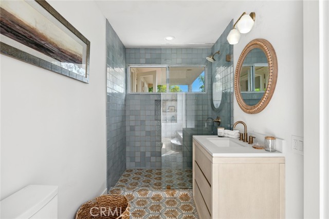 Detail Gallery Image 22 of 30 For 31402 Ocean View St, Laguna Beach,  CA 92651 - 3 Beds | 3/1 Baths