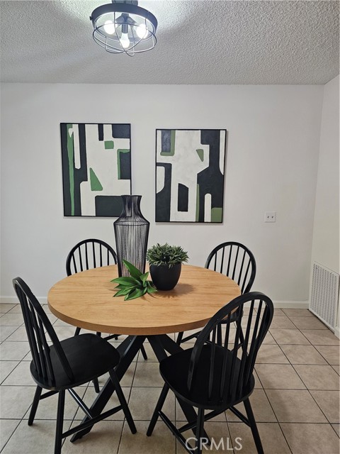 Detail Gallery Image 6 of 21 For 4785 Larwin Ave, Cypress,  CA 90630 - 4 Beds | 2/1 Baths