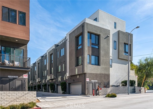 Detail Gallery Image 20 of 21 For 279 Dockside Ln, San Pedro,  CA 90731 - 3 Beds | 3/1 Baths