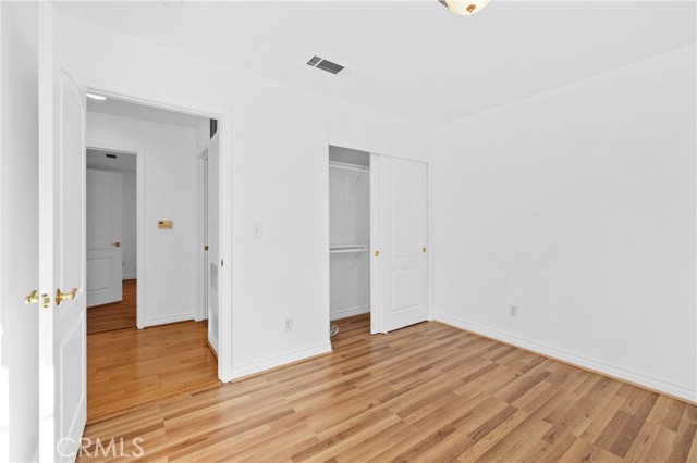 Detail Gallery Image 13 of 39 For 4838 Elmwood #7,  Los Angeles,  CA 90004 - 3 Beds | 3 Baths