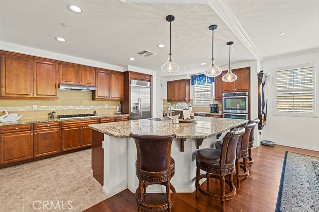 Detail Gallery Image 13 of 61 For 22331 Windriver Ct, Saugus,  CA 91350 - 5 Beds | 6 Baths