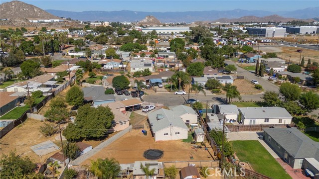 Detail Gallery Image 30 of 33 For 5668 Bella Dr, Jurupa Valley,  CA 92509 - 3 Beds | 1/1 Baths