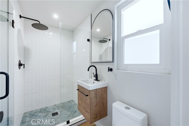 Detail Gallery Image 8 of 14 For 5339 E Ocean #E,  Long Beach,  CA 90803 - 1 Beds | 1 Baths