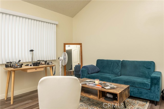 Detail Gallery Image 14 of 26 For 16710 Orange #L59,  Paramount,  CA 90723 - 3 Beds | 2/1 Baths