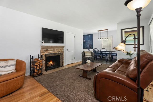 Detail Gallery Image 6 of 28 For 3556 Rutgers Ave, Long Beach,  CA 90808 - 3 Beds | 2 Baths