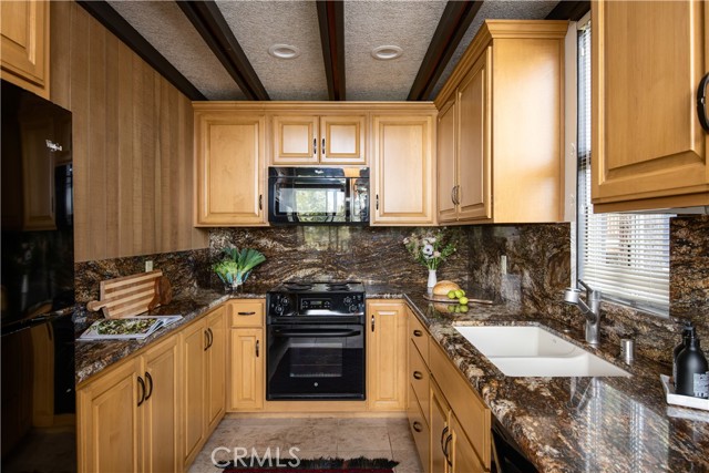 Detail Gallery Image 10 of 27 For 287 Grizzly, Lake Arrowhead,  CA 92352 - 3 Beds | 2/1 Baths