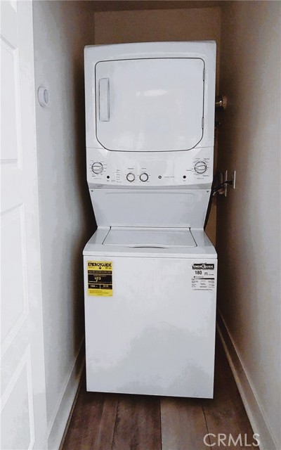 Detail Gallery Image 13 of 30 For 18289 Iris Ln, Yorba Linda,  CA 92886 - 3 Beds | 3/1 Baths