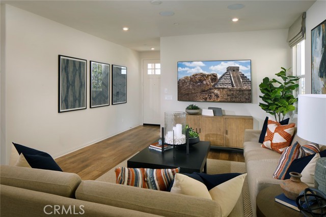 Detail Gallery Image 6 of 7 For 26577 James Dr, Menifee,  CA 92585 - 4 Beds | 3 Baths