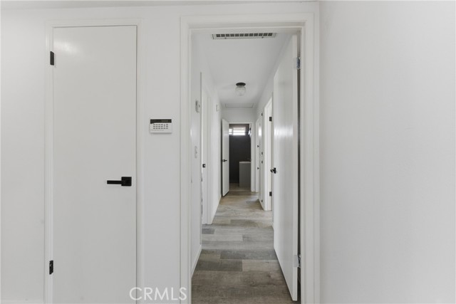 Detail Gallery Image 11 of 36 For 766 Robert Dr, Hemet,  CA 92543 - 3 Beds | 2 Baths