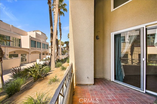 Detail Gallery Image 9 of 20 For 200 Pacific Coast Hwy #125,  Huntington Beach,  CA 92648 - 1 Beds | 1 Baths