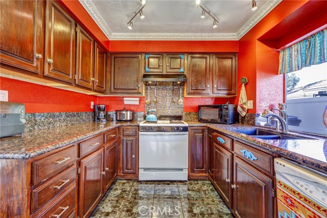 Image 12 of 33 For 16470 Havenwood Road