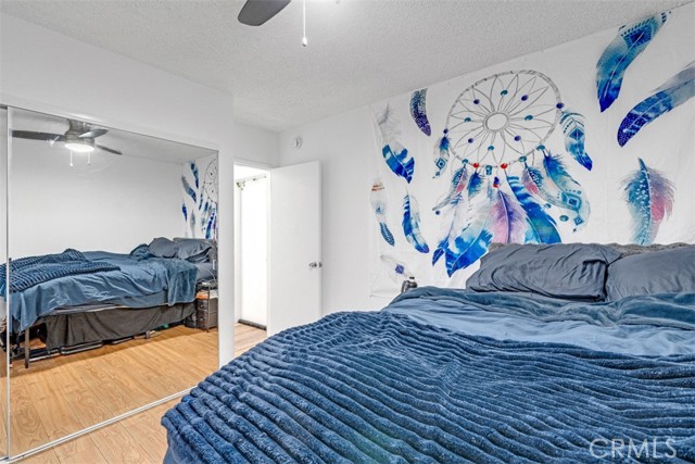 6640 Darby Avenue, Reseda CA: https://media.crmls.org/medias/4227022a-83fc-422a-af2c-6d819cad747c.jpg