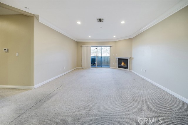 Detail Gallery Image 8 of 33 For 1515 Grismer Ave #302,  Burbank,  CA 91504 - 2 Beds | 2 Baths