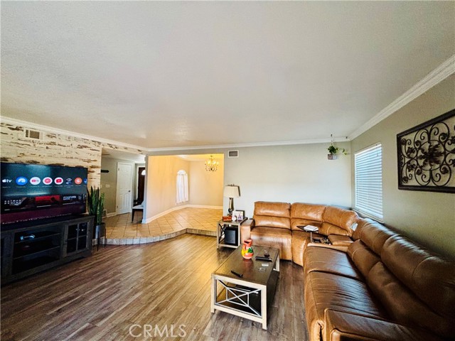 6216 Mayberry Avenue, Rancho Cucamonga CA: https://media.crmls.org/medias/4227ffd5-4734-4241-91a8-22845883f775.jpg