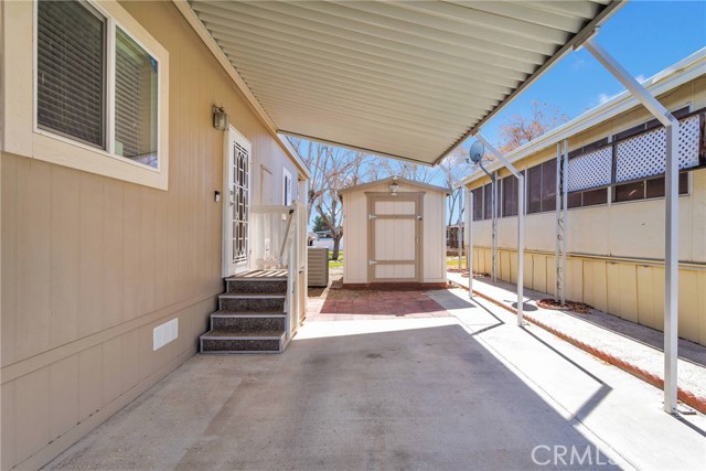 13393 Mariposa Road, Victorville CA: https://media.crmls.org/medias/422877a5-2e20-4636-9e8b-e36cd69e189f.jpg