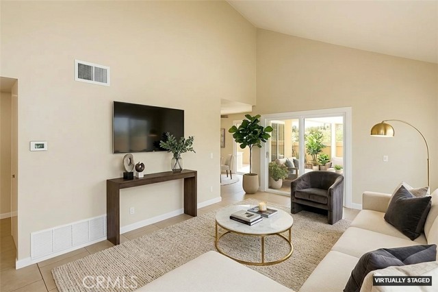 Detail Gallery Image 7 of 42 For 206 Allegheny, Placentia,  CA 92870 - 3 Beds | 3 Baths