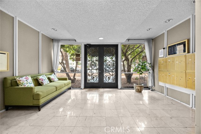 400 South La Fayette Park, 213 photo 7