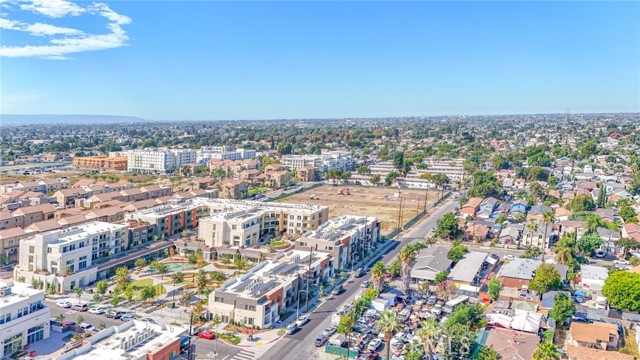 9621 Laurel, Los Angeles CA: https://media.crmls.org/medias/4228c259-22a2-41a1-8fb3-4df0c29b8c6d.jpg