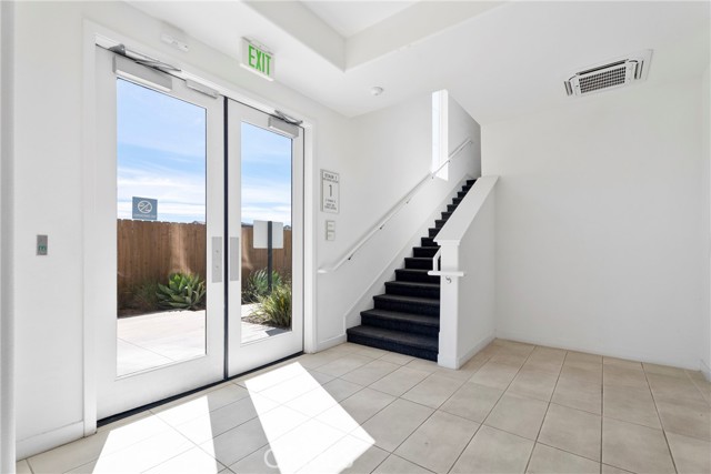 Detail Gallery Image 24 of 46 For 27466 Mercantile Ct, Valencia,  CA 91381 - 2 Beds | 2 Baths