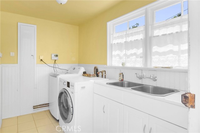 929 E Marshall Place, Long Beach CA: https://media.crmls.org/medias/422a1680-ffcd-4a1a-b794-2be615f517b6.jpg