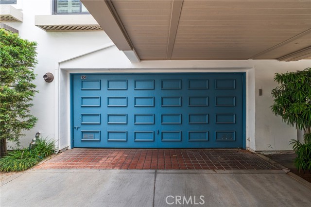Detail Gallery Image 13 of 43 For 19561 Pompano Ln #104,  Huntington Beach,  CA 92648 - 4 Beds | 2/1 Baths
