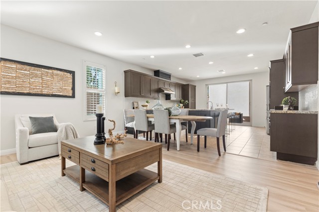 115 Hollow Tree, Irvine CA: https://media.crmls.org/medias/422a738a-f2c6-44ba-ad3a-68ce838517b8.jpg