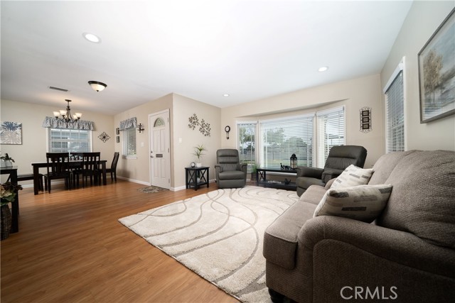 Image 4 of 28 For 6465 Turnergrove Drive