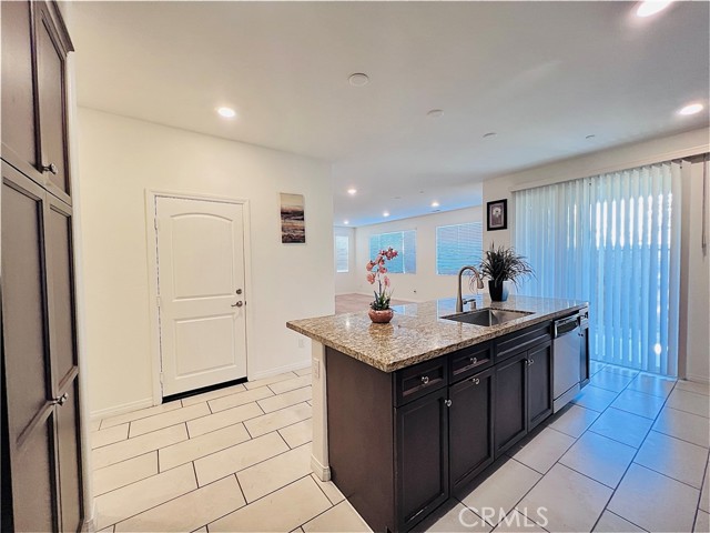 Detail Gallery Image 22 of 49 For 3172 E Mount Rainier Dr, Ontario,  CA 91762 - 4 Beds | 3 Baths