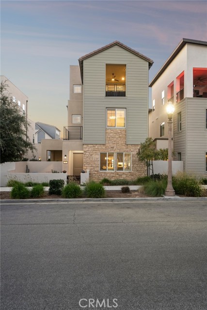 Detail Gallery Image 46 of 46 For 163 Crossover, Irvine,  CA 92618 - 4 Beds | 3/1 Baths