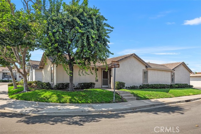 Detail Gallery Image 10 of 41 For 5 Bright Hollow, Irvine,  CA 92618 - 2 Beds | 2 Baths