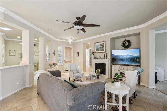 Detail Gallery Image 4 of 33 For 1654 Camino Cresta, Hemet,  CA 92545 - 2 Beds | 2 Baths