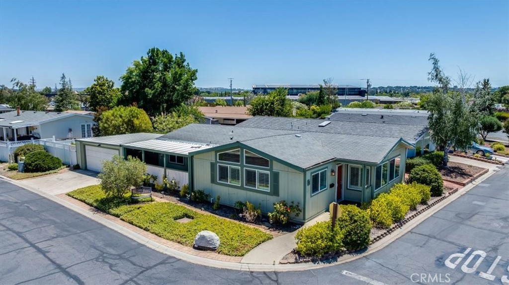 2 Dove Court